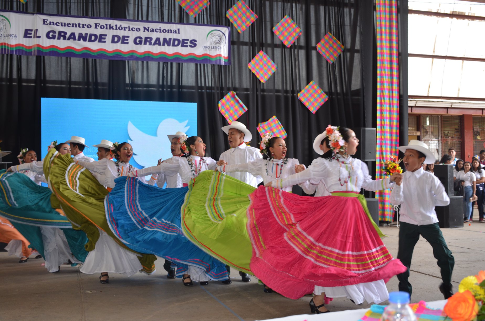 Dancers from the Instituto Marista La Inmaculada in El Grande de Grandes VIII 2018